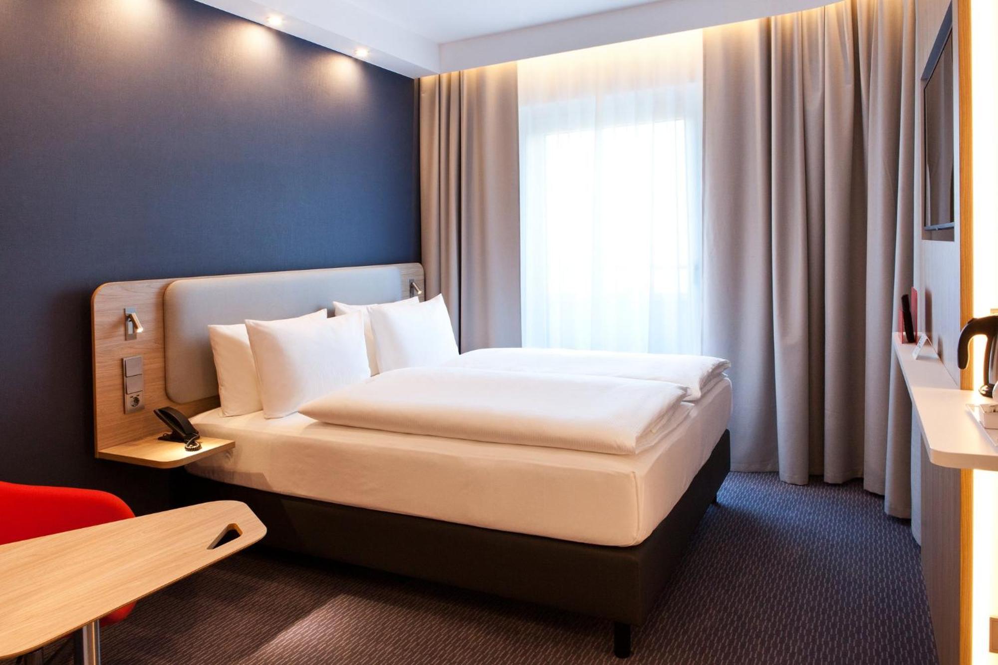 Holiday Inn Express - Goeppingen By Ihg Kültér fotó